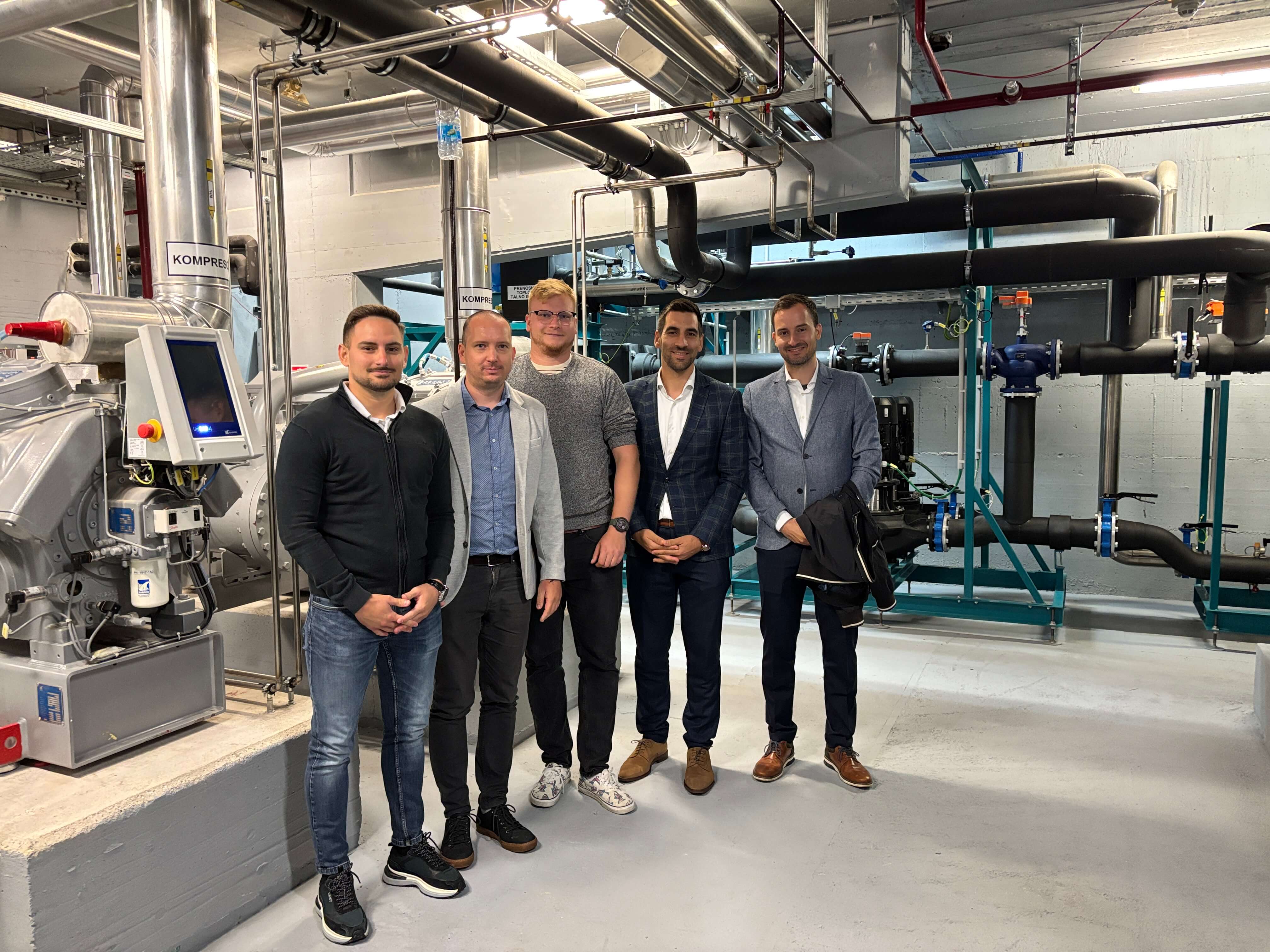 resalta team in the machine room